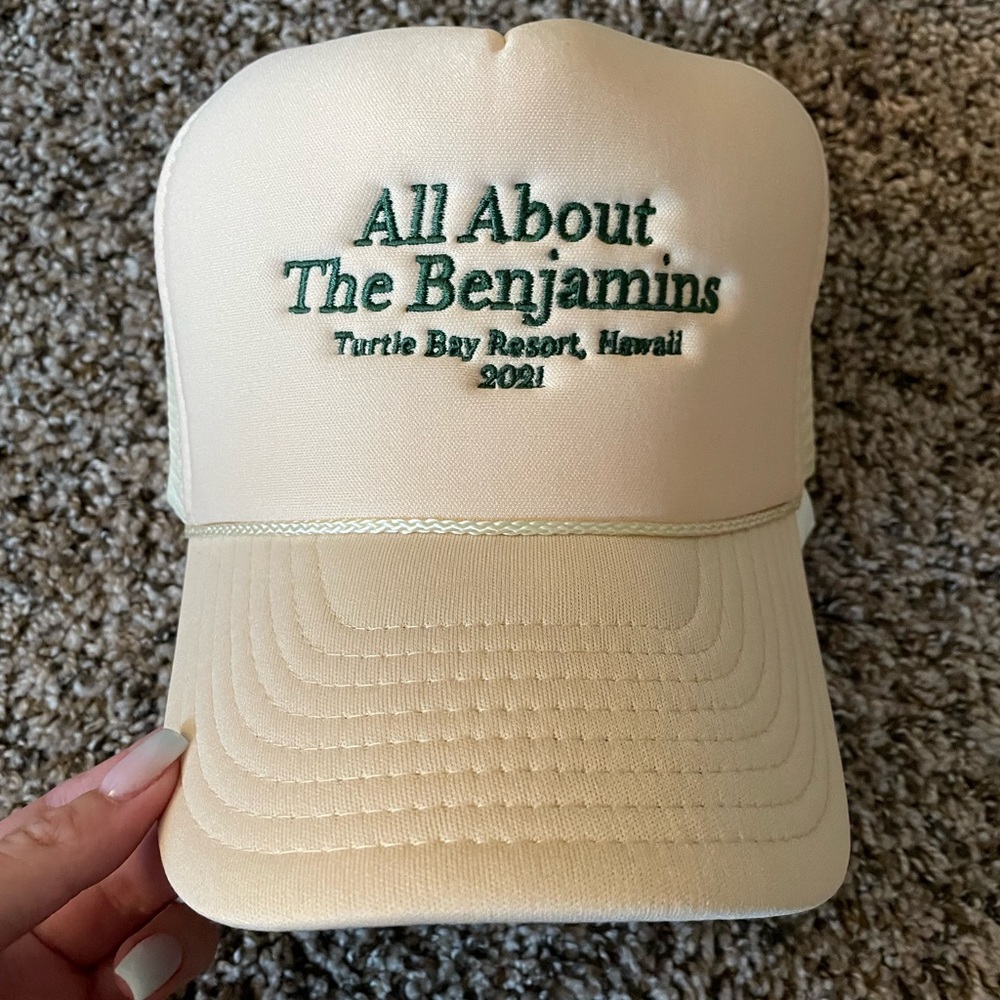 Trucker hat from lianev. Forever us collection